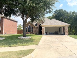 5324 Othen Drive, Grand Prairie, TX 75052