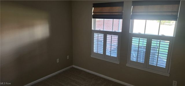 23004 Chandlers Lane 109, Olmsted Falls, OH 44138