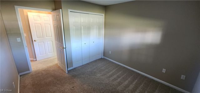 23004 Chandlers Lane 109, Olmsted Falls, OH 44138