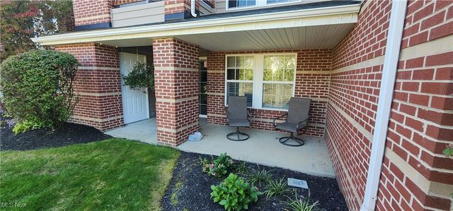 23004 Chandlers Lane 109, Olmsted Falls, OH 44138