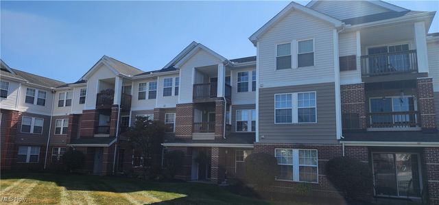 23004 Chandlers Lane 109, Olmsted Falls, OH 44138