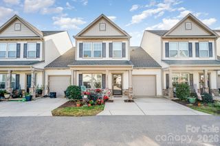 104 Blackstone Court, Statesville, NC 28677