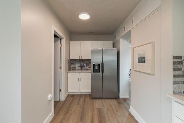 1725 E Lombard Street, Springfield, MO 65802