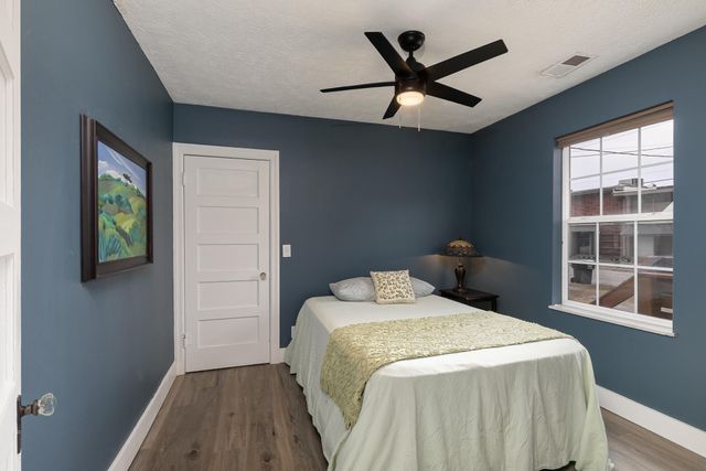 1725 E Lombard Street, Springfield, MO 65802