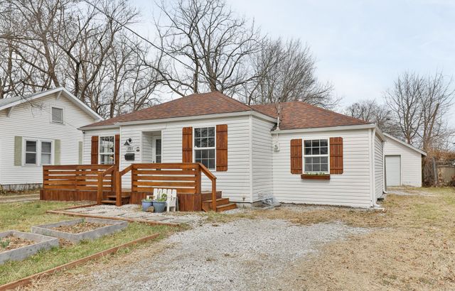 1725 E Lombard Street, Springfield, MO 65802