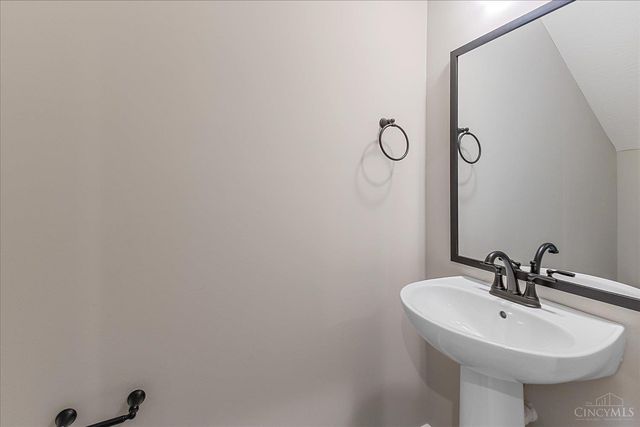 1591 Summerview Lane, Miami Twp, OH 45150