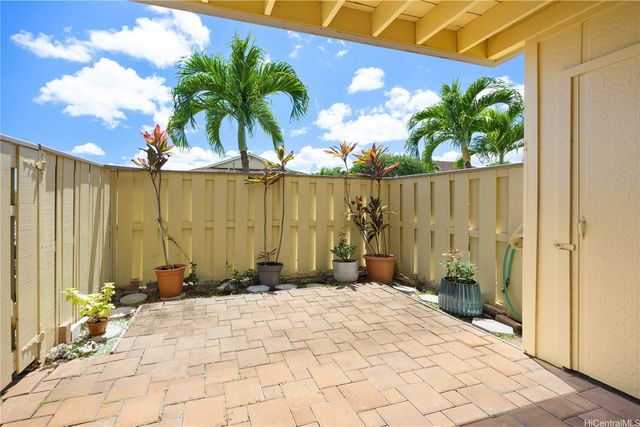 94-1031 Kaukahi Place G4, Waipahu, HI 96797