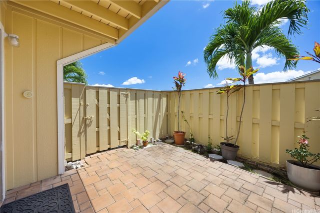 94-1031 Kaukahi Place G4, Waipahu, HI 96797
