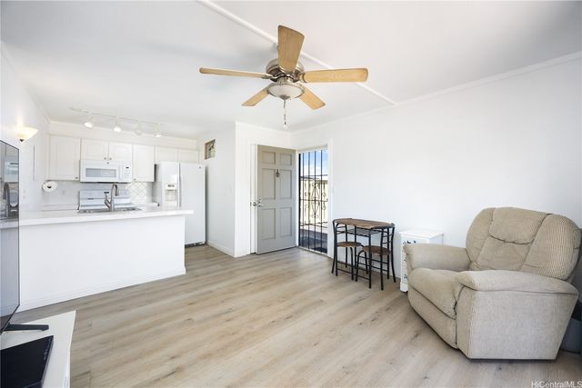 94-1031 Kaukahi Place G4, Waipahu, HI 96797