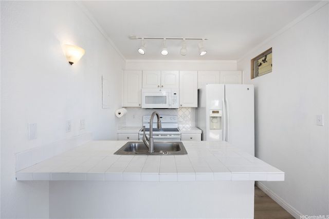 94-1031 Kaukahi Place G4, Waipahu, HI 96797