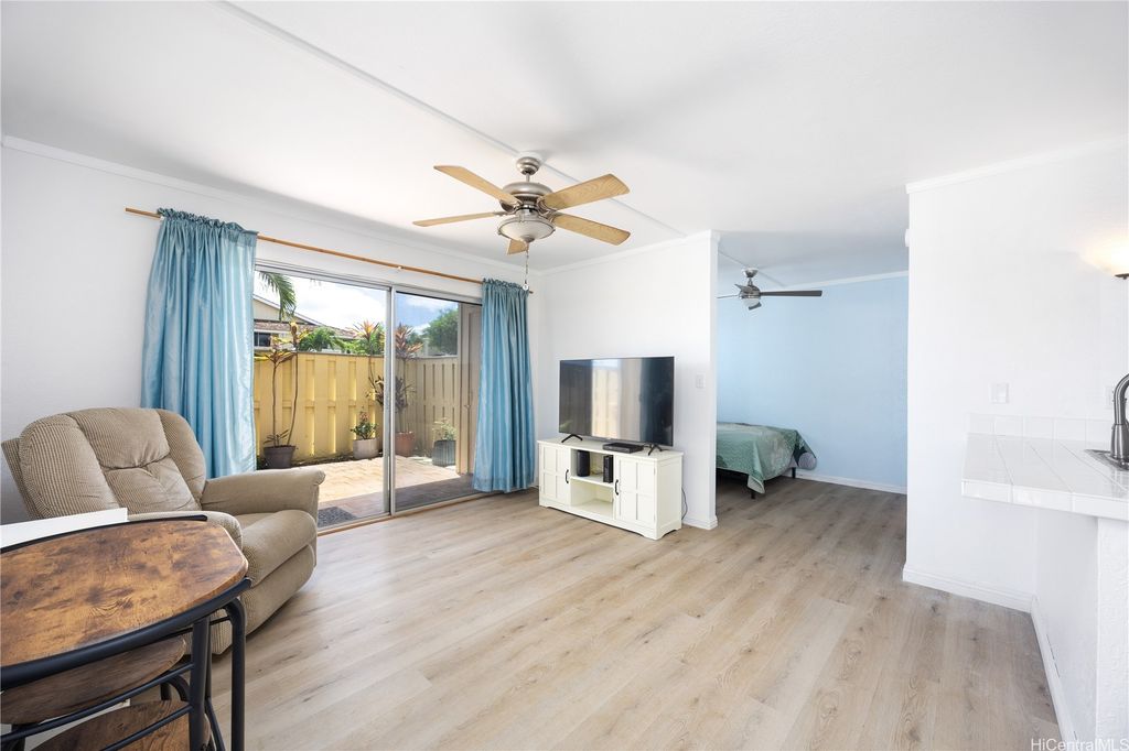 94-1031 Kaukahi Place G4, Waipahu, HI 96797