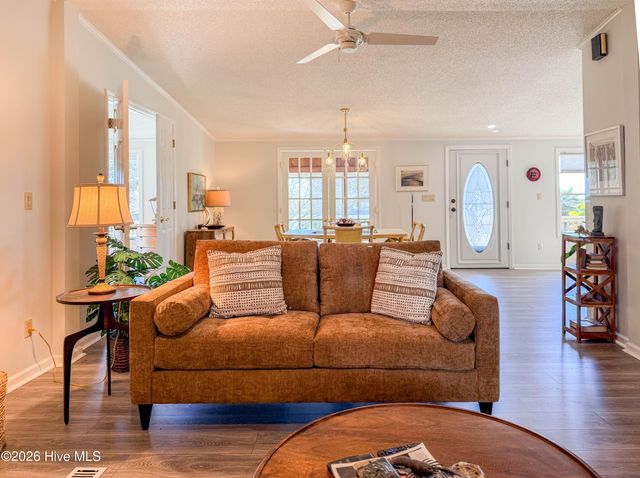 1676 Kings Landing Road, Hampstead, NC 28443