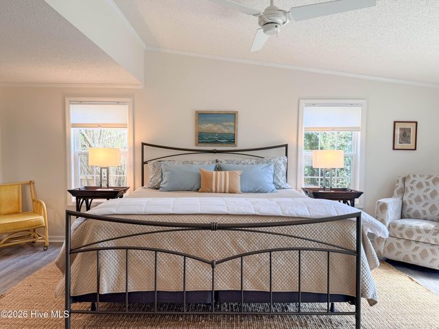 1676 Kings Landing Road, Hampstead, NC 28443