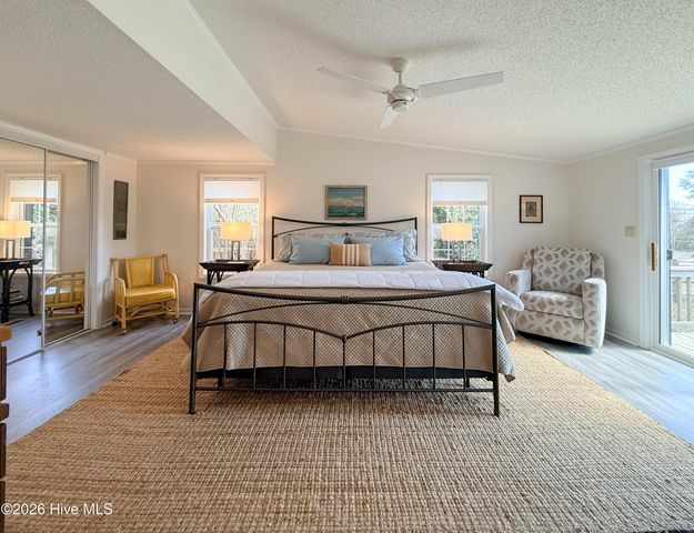 1676 Kings Landing Road, Hampstead, NC 28443