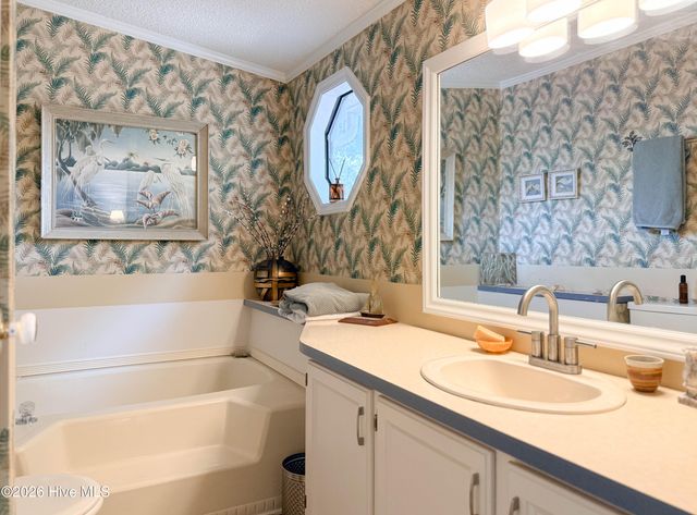 1676 Kings Landing Road, Hampstead, NC 28443