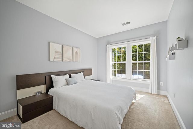 12321 GREENBRIAR BRANCH DR, Potomac, MD 20854