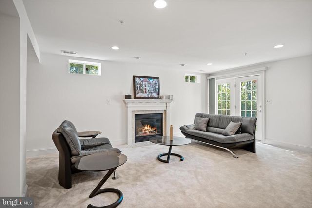 12321 GREENBRIAR BRANCH DR, Potomac, MD 20854