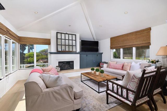 128 11th Street, Del Mar, CA 92014