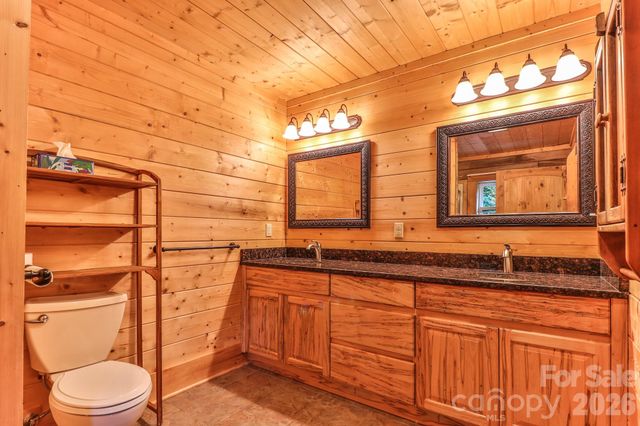 2811 Poplar Creek Road, Green Mountain, NC 28740
