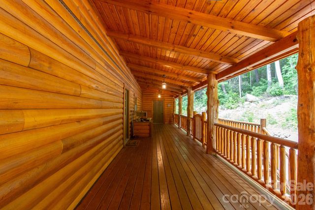 2811 Poplar Creek Road, Green Mountain, NC 28740