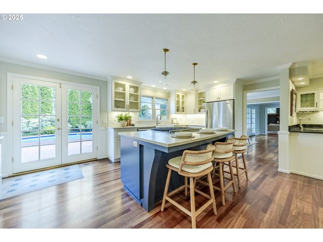 2885 POWDERHORN St, Eugene, OR 97408