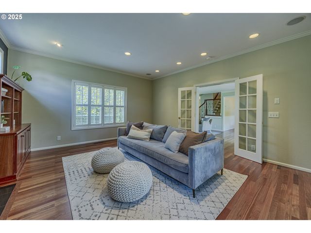 2885 POWDERHORN St, Eugene, OR 97408