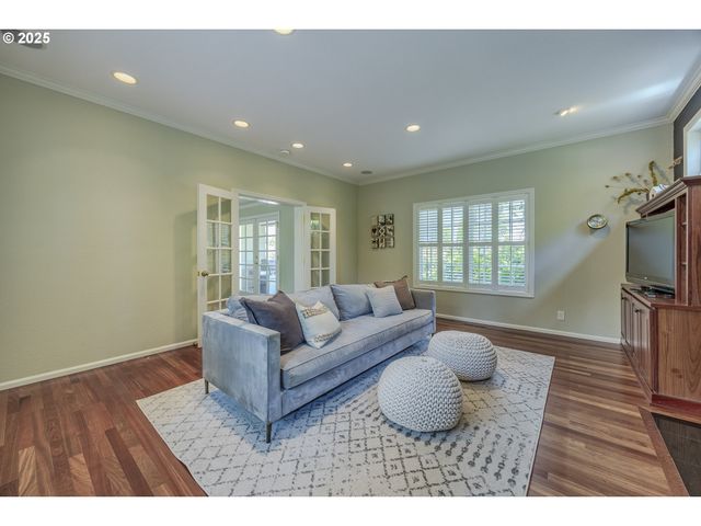 2885 POWDERHORN St, Eugene, OR 97408