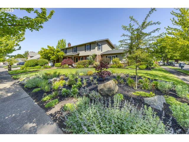 2885 POWDERHORN St, Eugene, OR 97408