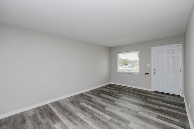 604-610 S Hunter, Wichita, KS 67207
