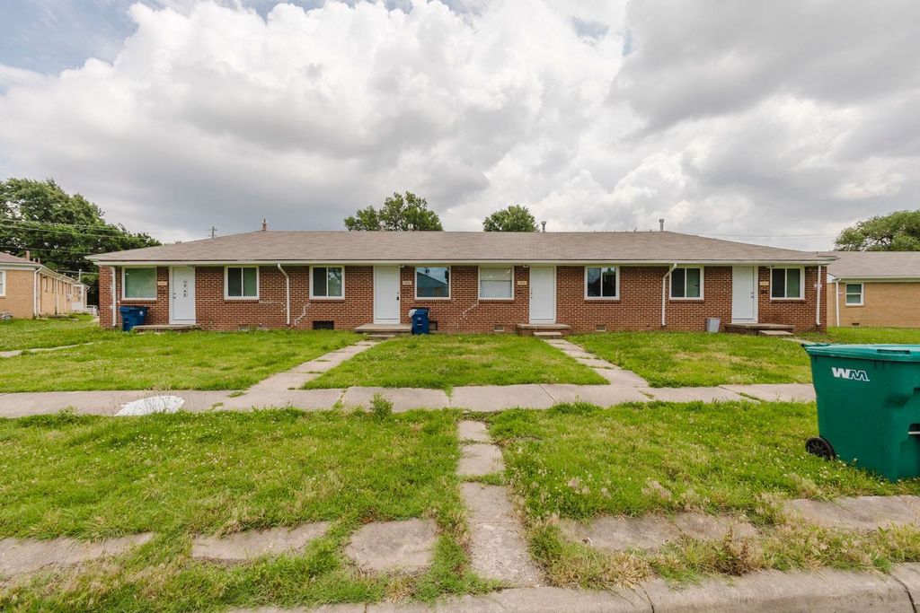 604-610 S Hunter, Wichita, KS 67207