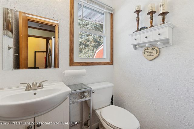 12684 Airport Road, Dewitt, MI 48820