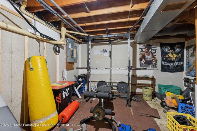 12684 Airport Road, Dewitt, MI 48820