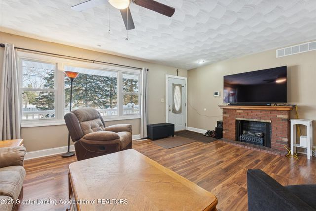 12684 Airport Road, Dewitt, MI 48820