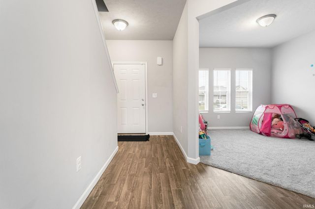 28592 Golden Pond Trail, Elkhart, IN 46514