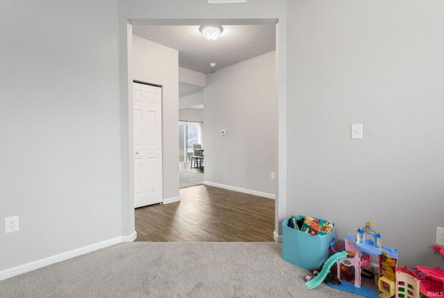 28592 Golden Pond Trail, Elkhart, IN 46514