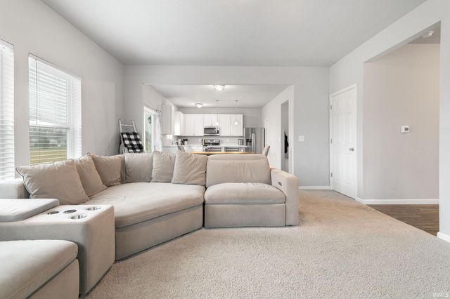 28592 Golden Pond Trail, Elkhart, IN 46514