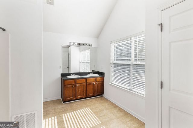 195 Southwind Lane, Newnan, GA 30265