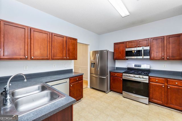 195 Southwind Lane, Newnan, GA 30265