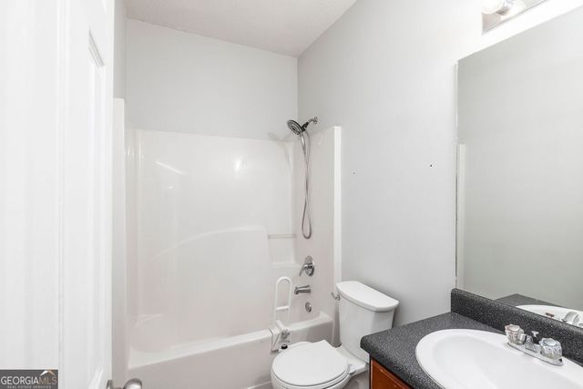 195 Southwind Lane, Newnan, GA 30265