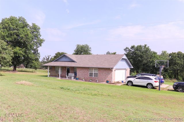 8951 Hilltop Road, Beggs, OK 74421