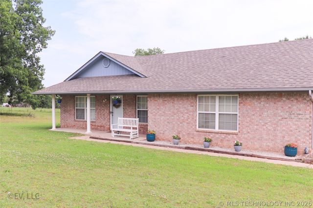8951 Hilltop Road, Beggs, OK 74421