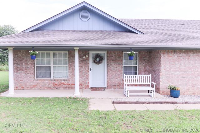 8951 Hilltop Road, Beggs, OK 74421