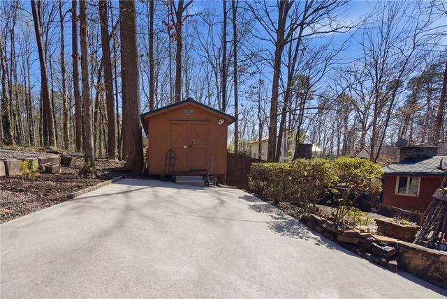 6010 Pilgrim Point Circle, Cumming, GA 30041