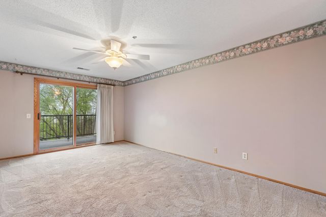 8121 34th Avenue S 206, Bloomington, MN 55425