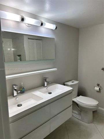 17800 N Bay Road 803, Sunny Isles Beach, FL 33160