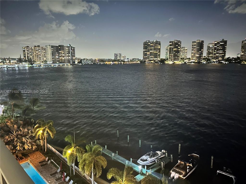 17800 N Bay Road 803, Sunny Isles Beach, FL 33160
