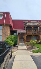 1870 Tall Oaks Drive 2101, Aurora, IL 60505