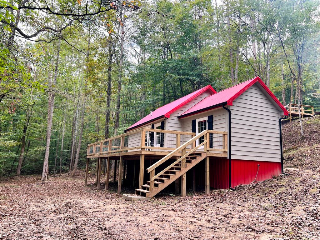 450 Wildwood Road, Burnside, KY 42519