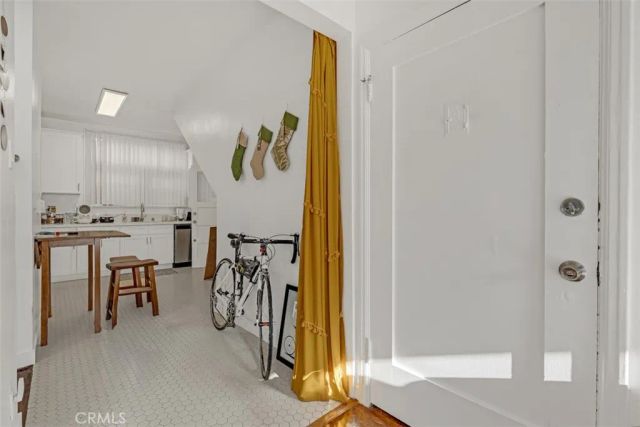 534 S Coronado, Los Angeles, CA 90057