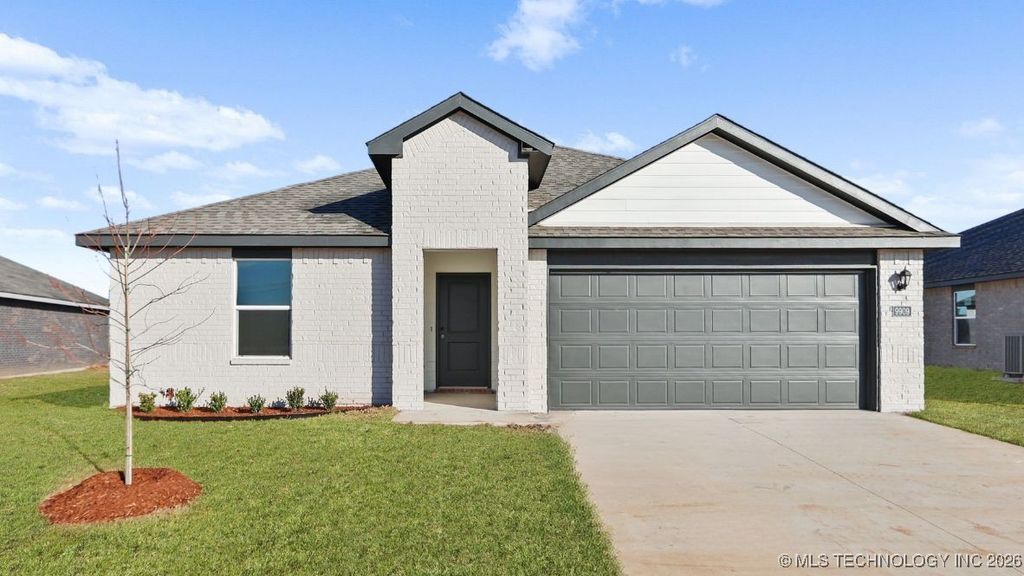 9909 E 135th Street S, Bixby, OK 74008